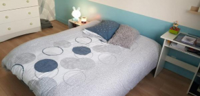 Chambre Le mans lumineuse